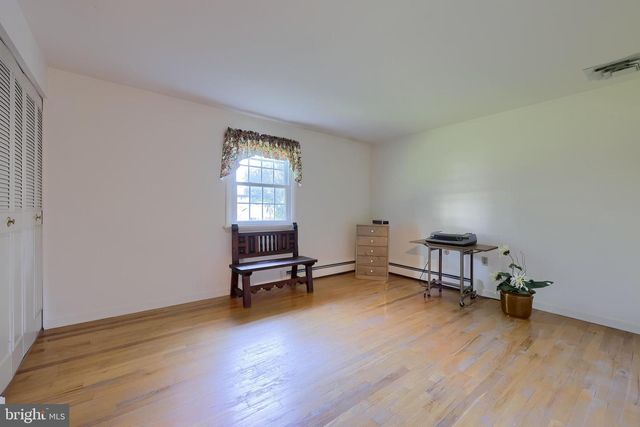 1821 SANTA BARBARA DR, Lancaster, PA 17601