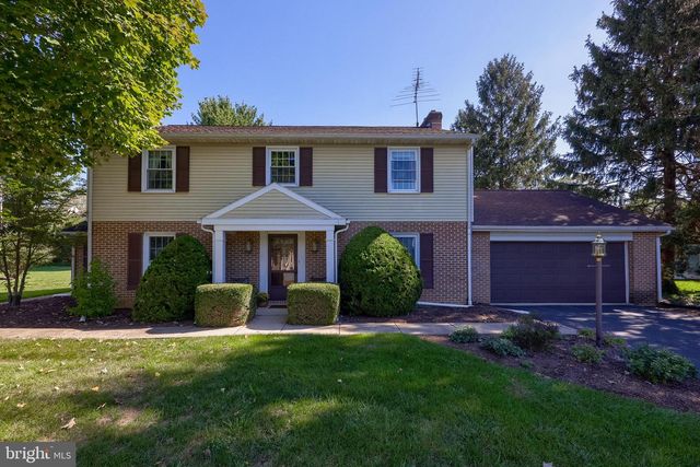 1821 SANTA BARBARA DR, Lancaster, PA 17601
