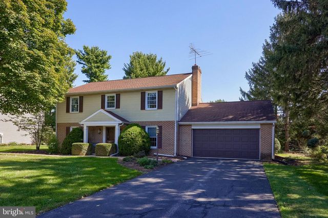 1821 SANTA BARBARA DR, Lancaster, PA 17601