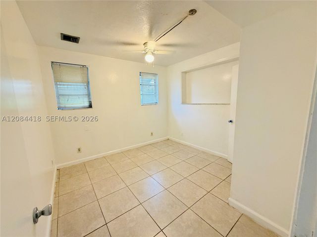 5737 Grant St 2, Hollywood, FL 33021