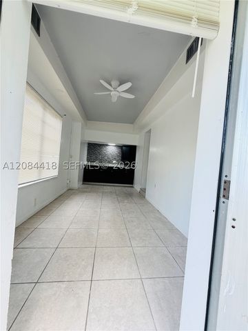 5737 Grant St 2, Hollywood, FL 33021