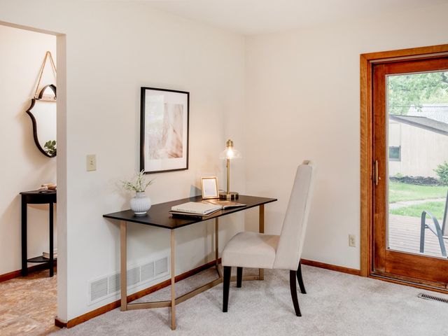 598 Clifford Street, Saint Paul, MN 55104