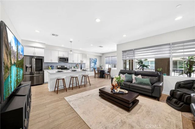 404 Echo Blue, Lake Forest, CA 92610