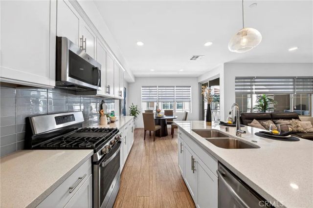 404 Echo Blue, Lake Forest, CA 92610