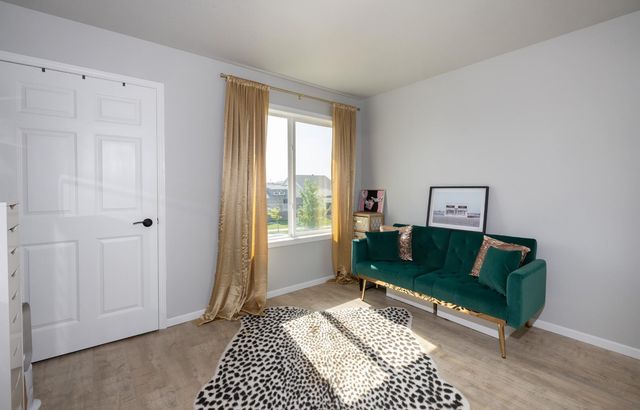 1150 Albert Court W, West Fargo, ND 58078