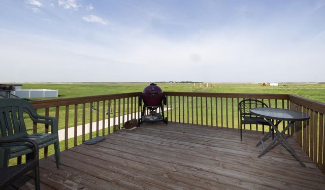 1150 Albert Court W, West Fargo, ND 58078