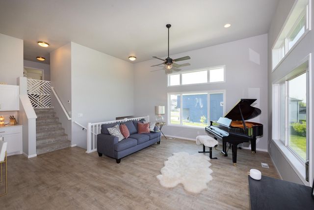 1150 Albert Court W, West Fargo, ND 58078