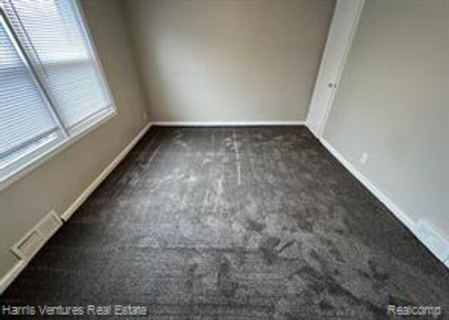 21534 Moross Road, Grosse Pointe, MI 48236