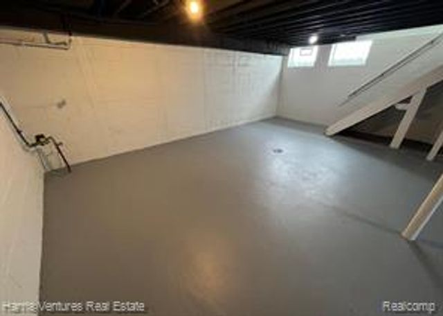 21534 Moross Road, Grosse Pointe, MI 48236