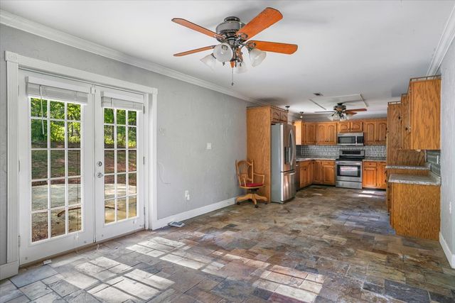 3079 Cleveland Hwy, Dalton, GA 30721