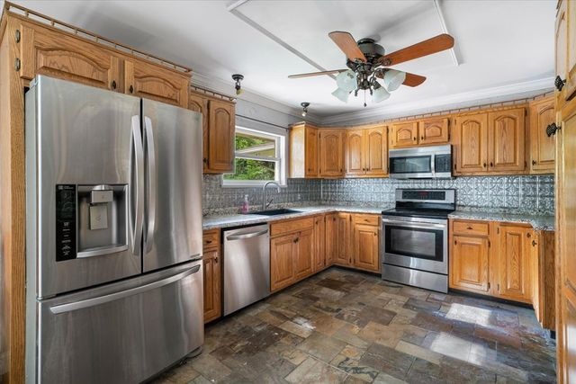 3079 Cleveland Hwy, Dalton, GA 30721