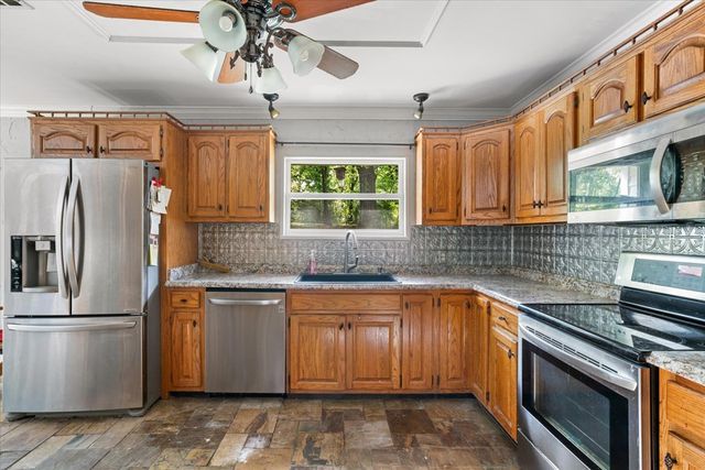 3079 Cleveland Hwy, Dalton, GA 30721