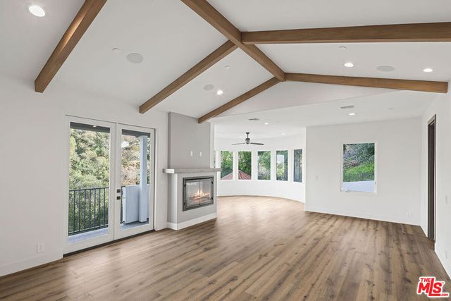 3373 Coldwater Canyon Avenue, Los Angeles, CA 91604