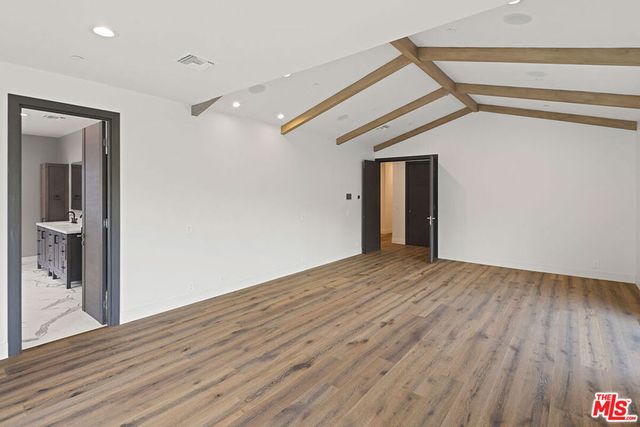 3373 Coldwater Canyon Avenue, Los Angeles, CA 91604