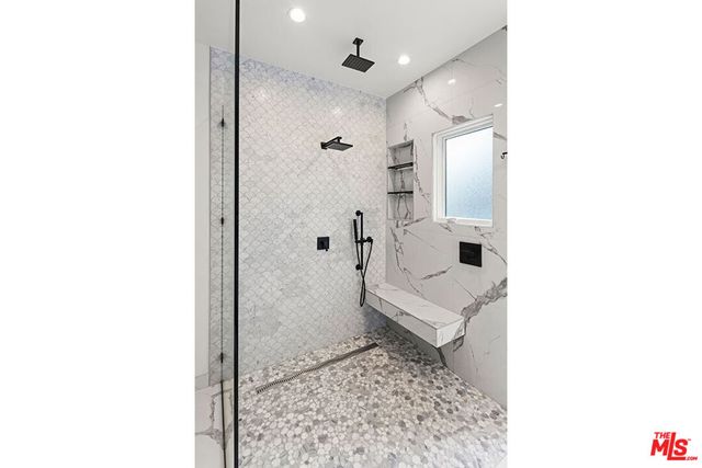 3373 Coldwater Canyon Avenue, Los Angeles, CA 91604