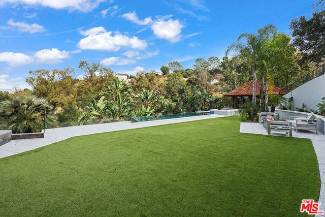 3373 Coldwater Canyon Avenue, Los Angeles, CA 91604