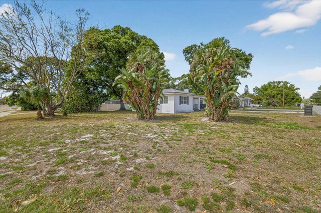 712 S CREST AVENUE, Clearwater, FL 33756