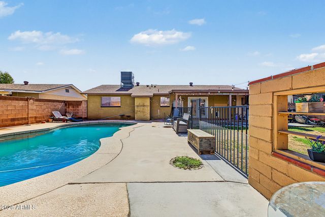 132 W ELY Lane, Avondale, AZ 85323