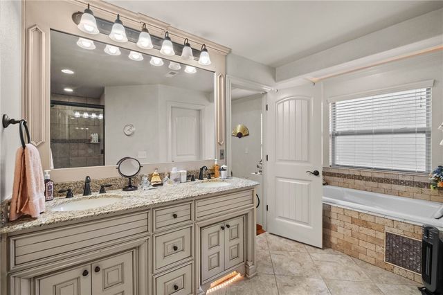 2508 Calm Ridge Road, Bentonville, AR 72713
