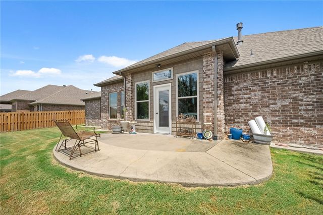 2508 Calm Ridge Road, Bentonville, AR 72713