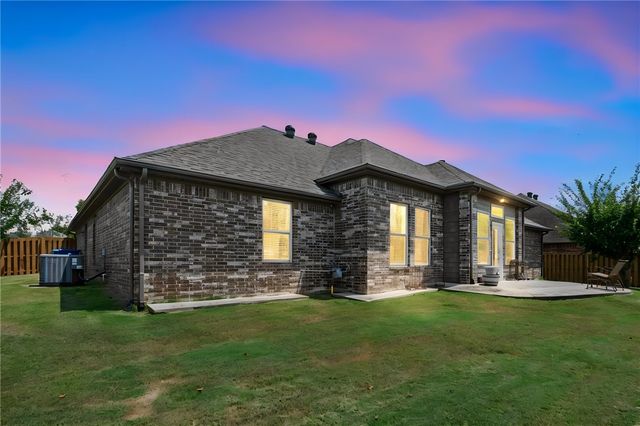 2508 Calm Ridge Road, Bentonville, AR 72713