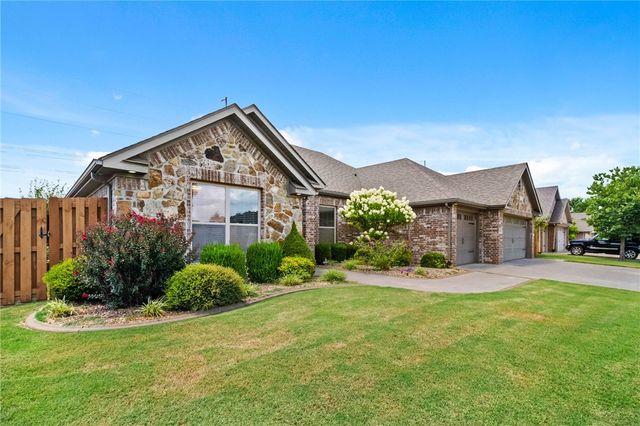 2508 Calm Ridge Road, Bentonville, AR 72713