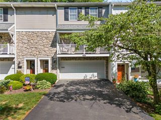 109 Roscommon Place, Peters Twp, PA 15317