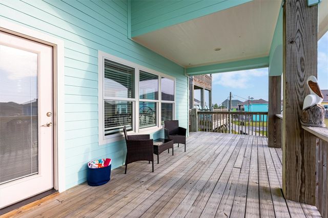 972 S Redfish, Crystal Beach, TX 77650