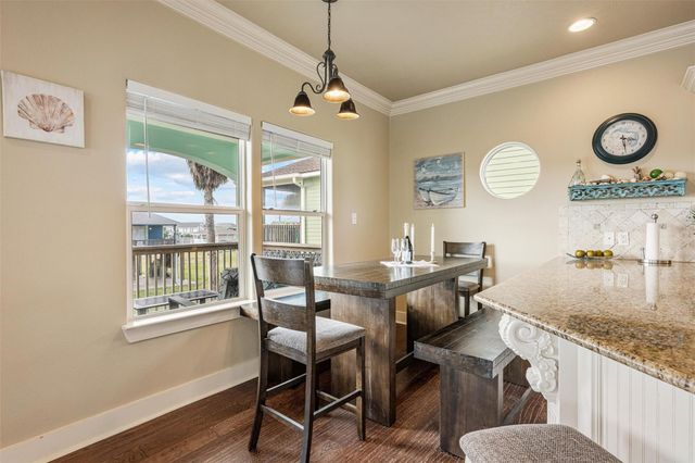 972 S Redfish, Crystal Beach, TX 77650