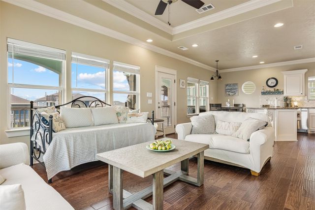 972 S Redfish, Crystal Beach, TX 77650