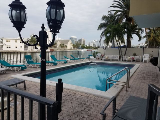 6937 Bay Dr 410, Miami Beach, FL 33141