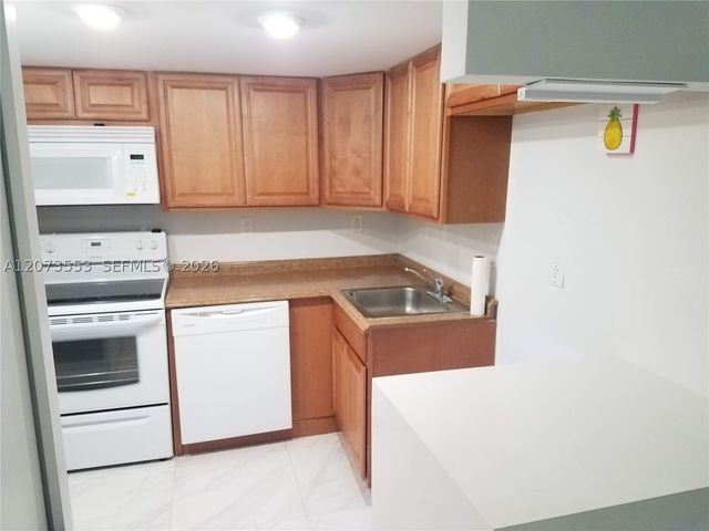 6937 Bay Dr 410, Miami Beach, FL 33141