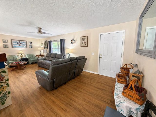 11301 HUGGINS STREET, Leesburg, FL 34788