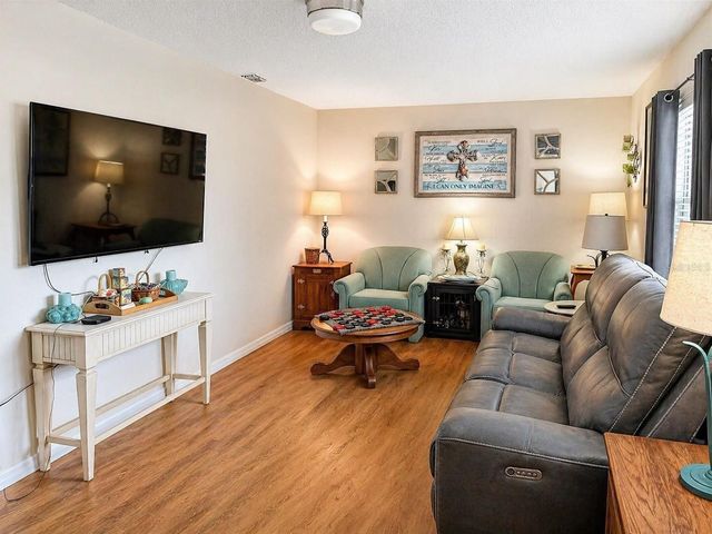 11301 HUGGINS STREET, Leesburg, FL 34788