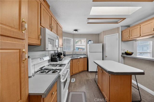 1445 W Florida 78, Hemet, CA 92543