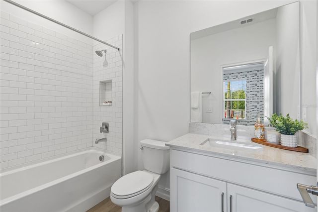 18238 PEARL VIEW PLACE, Lutz, FL 33548
