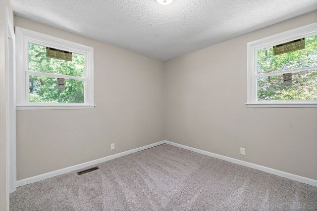 131 Brandywine Dr, Clarksville, TN 37042