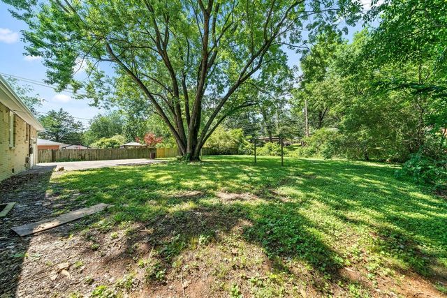 131 Brandywine Dr, Clarksville, TN 37042