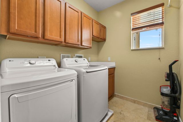 458 Cresta Circle, West Palm Beach, FL 33413
