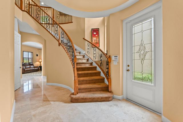 458 Cresta Circle, West Palm Beach, FL 33413