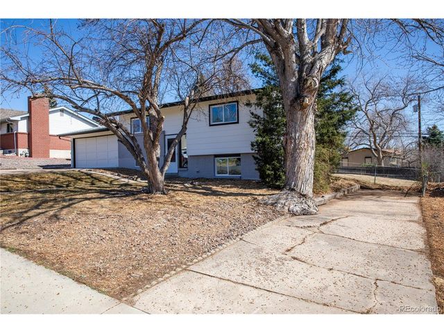 972 S Quail Way, Lakewood, CO 80226
