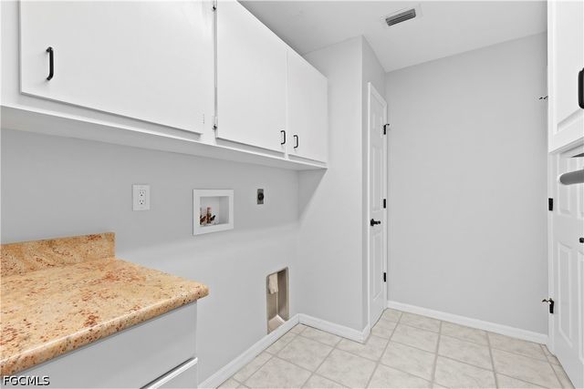 6857 Idlewild ST, Fort Myers, FL 33966