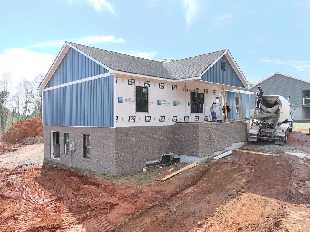 1868 Skinnell Mill Road, Bedford, VA 24523