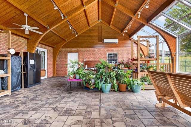 18158 Old Jonesboro Road, Abingdon, VA 24211