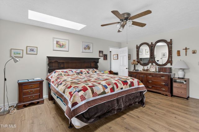 18158 Old Jonesboro Road, Abingdon, VA 24211