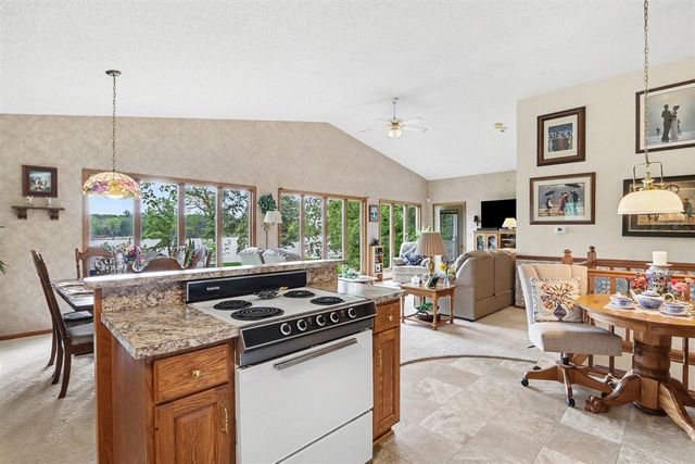 47135 Lakeview Drive, Lawrence, MI 49064