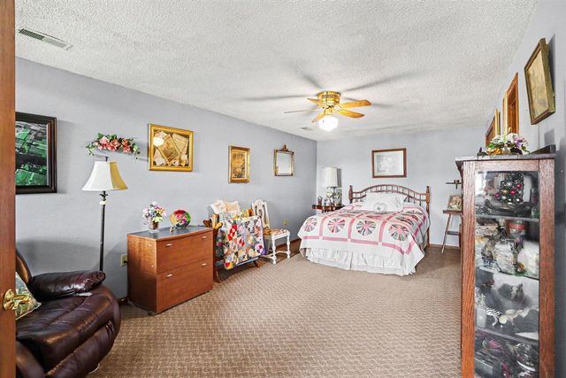 47135 Lakeview Drive, Lawrence, MI 49064