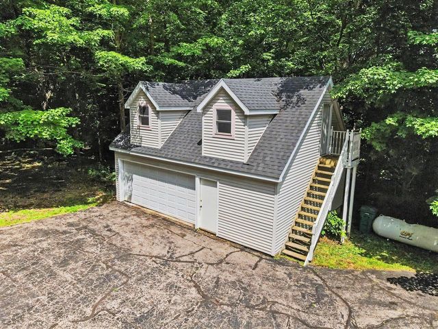47135 Lakeview Drive, Lawrence, MI 49064