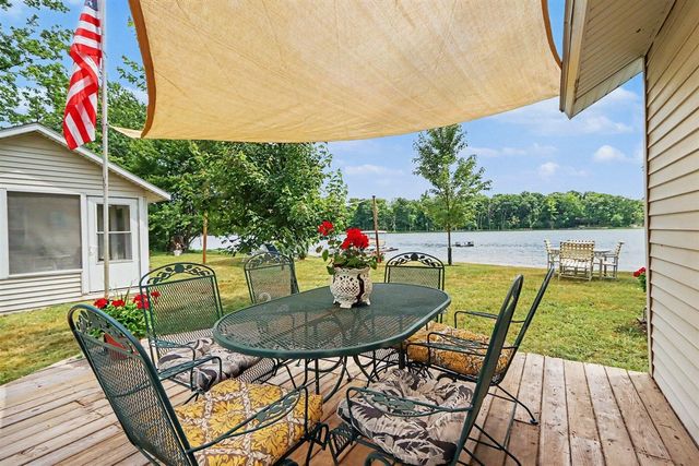 47135 Lakeview Drive, Lawrence, MI 49064