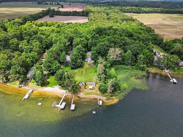 47135 Lakeview Drive, Lawrence, MI 49064